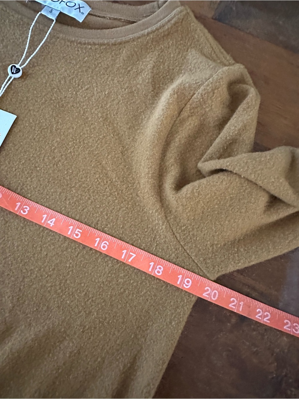 Wildfox Essential baggy beach jumper sweatshirt in cumin size Small NWT - Picture 5 of 9